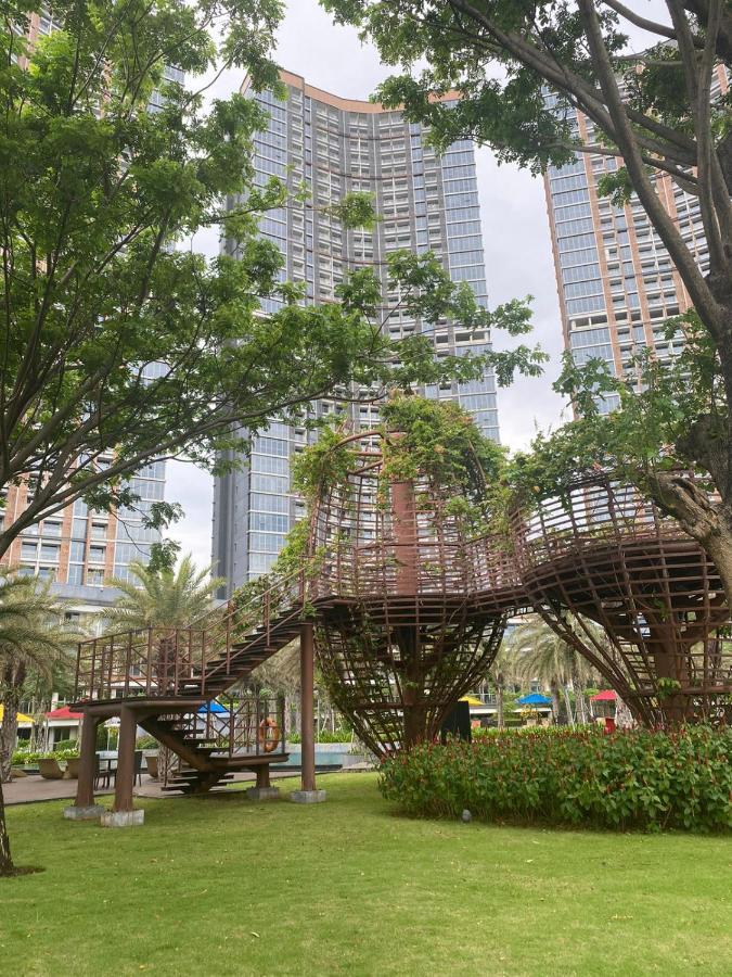 Gold Coast Apartemen PIK Jakarta Buitenkant foto