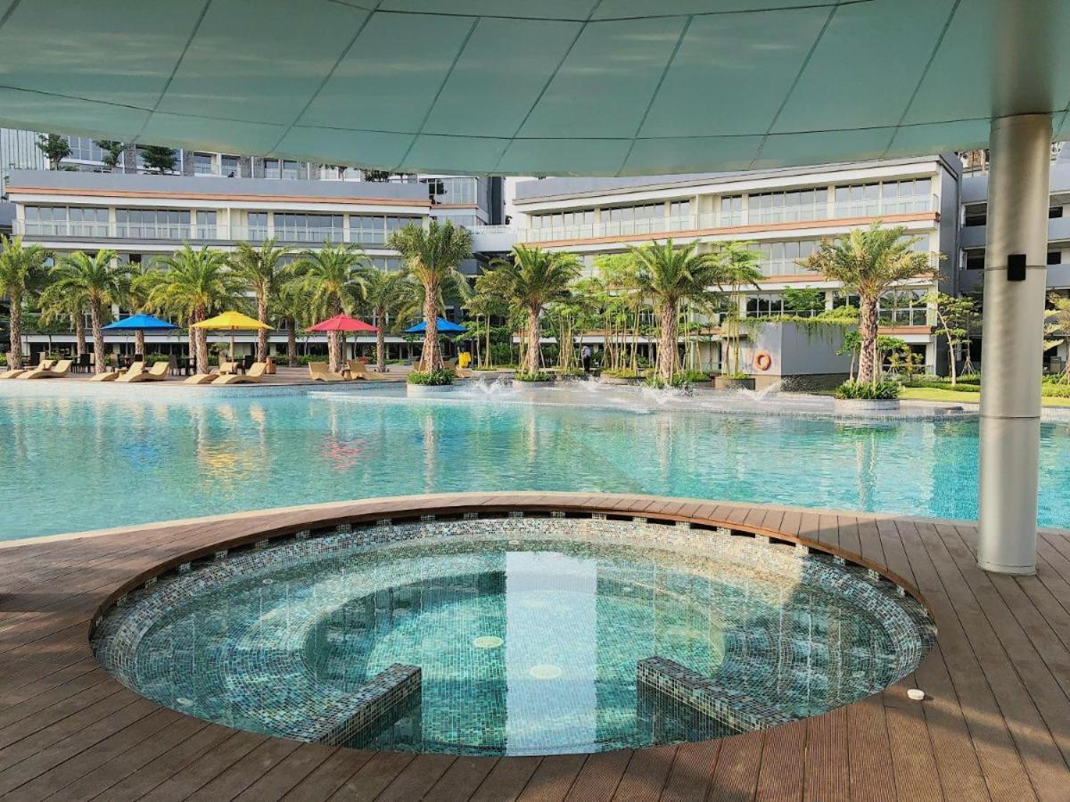 Gold Coast Apartemen PIK Jakarta Buitenkant foto